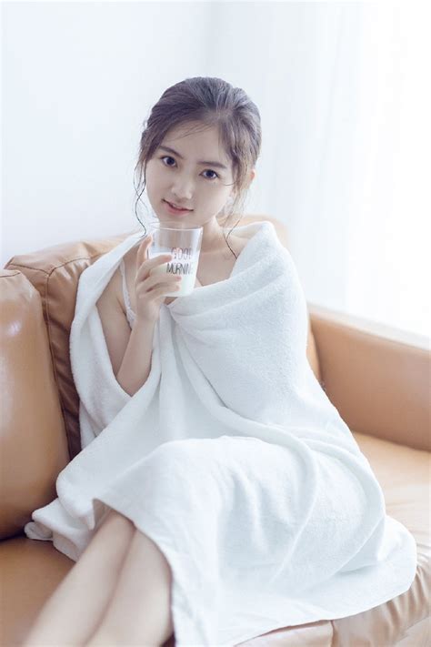 壮观！空中梯队组成“80”字样伟大抗战精神不朽